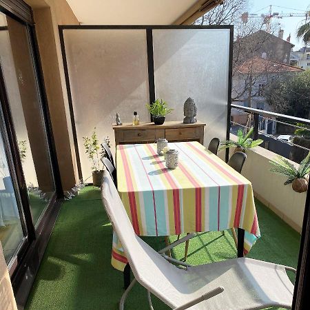 T2 Proche De La Gare, A 10 Minutes A Pieds De La Croisette, Piscine & Parking Dans Residence De Haut Standing Cannes Kültér fotó