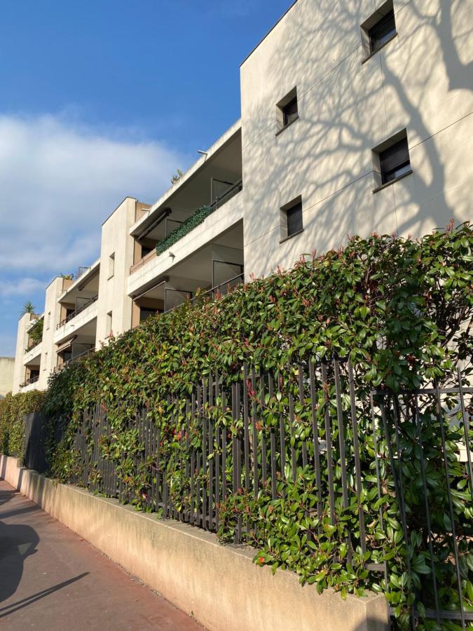 T2 Proche De La Gare, A 10 Minutes A Pieds De La Croisette, Piscine & Parking Dans Residence De Haut Standing Cannes Kültér fotó